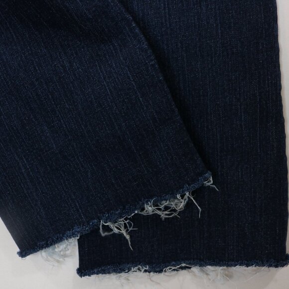 Old Navy Curvy Profile Mid Rise Jeans Raw Hem - Picture 5 of 10